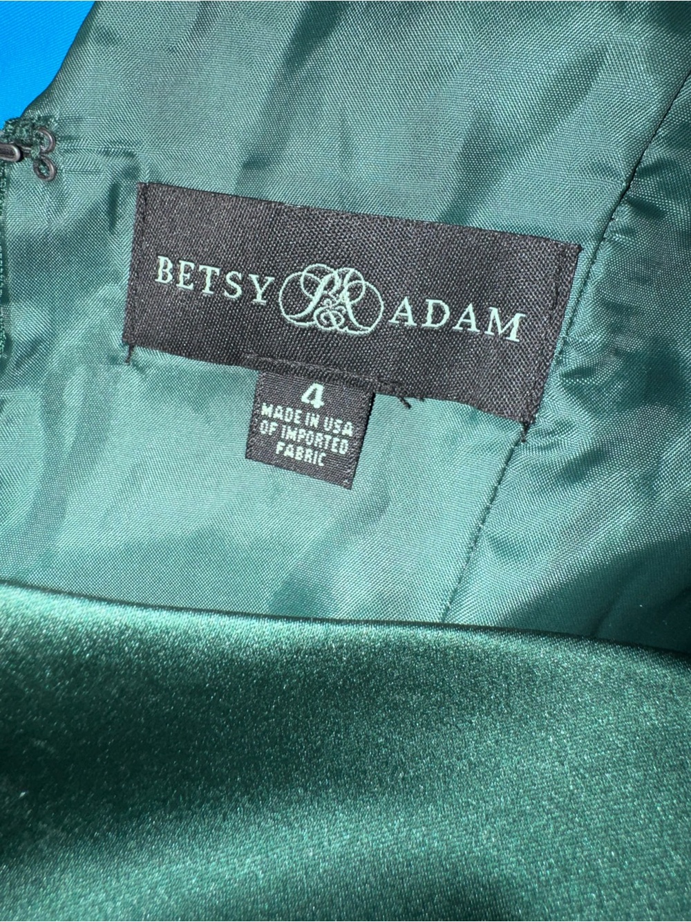 Betsy&Adam Elegant Deep Green V-Neck Evening Gown size 4 - Picture 3 of 8